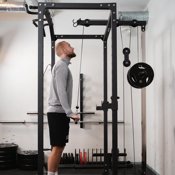 FitNord Power Rack 500 med øvre og nedre dragstasjon 9
