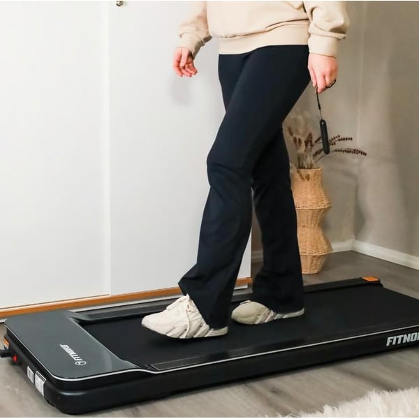 FitNord Walk 200 Gåmølle / Walkingpad **SMØREFRI** 5