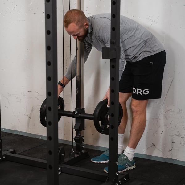 FitNord Power Rack 500 med øvre og nedre dragstasjon